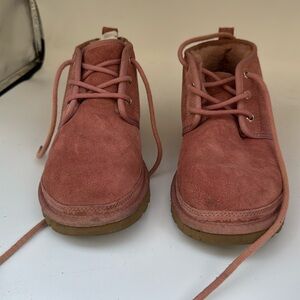 Ugg pink numuel